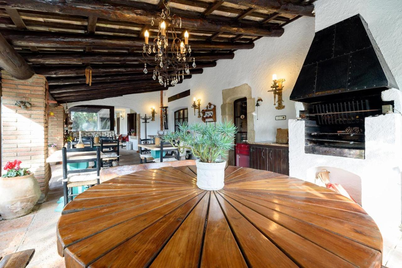 Masia Can Manent Del Bosc S XVIII Santa Eulalia de Ronsaná Zewnętrze zdjęcie